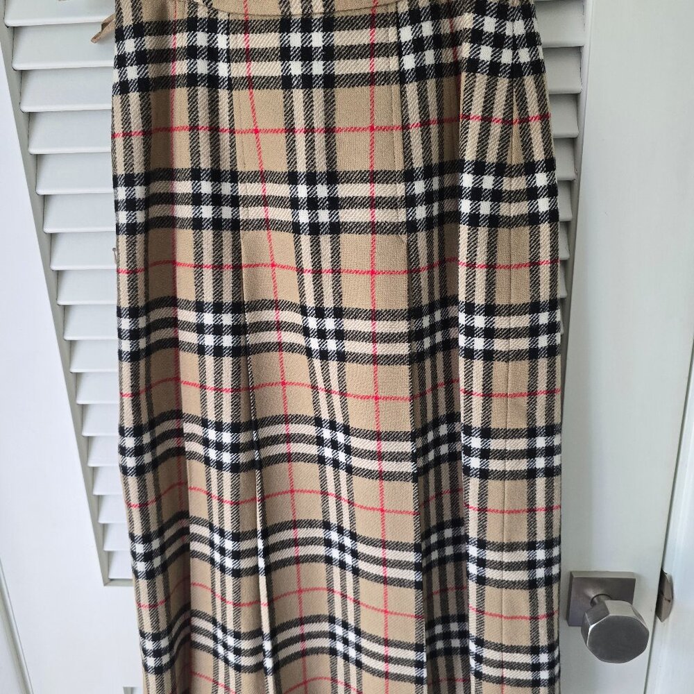 Wool vintage pleated Burberry skirt